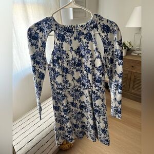 Lavish Alice Floral Dress/sold out/ Size Small